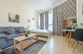 Great Deal! Charming Studio flat for rent in Dubai - DSI
